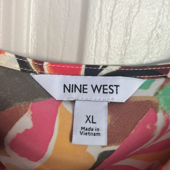 NWT Nine West coconut grove palm cowl neck satin cami - Picture 5 of 6